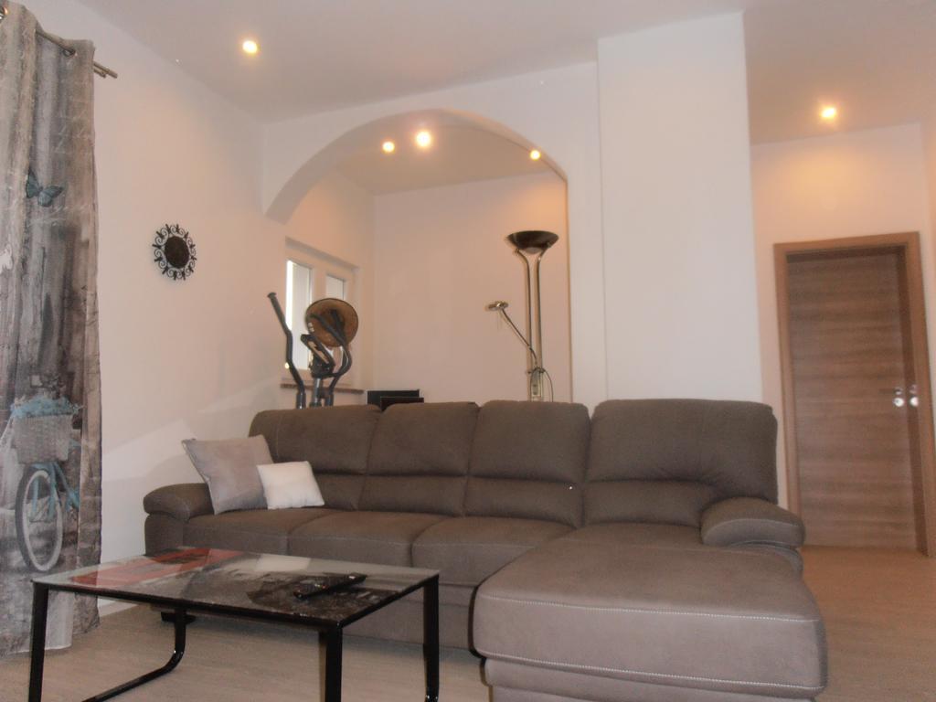 Apartment Vip Zara Esterno foto